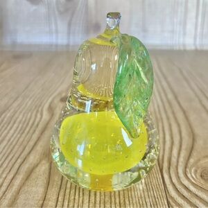 Vintage Bullicante Pear Controlled Bubble Glass Paperweight Leaf Murano Style